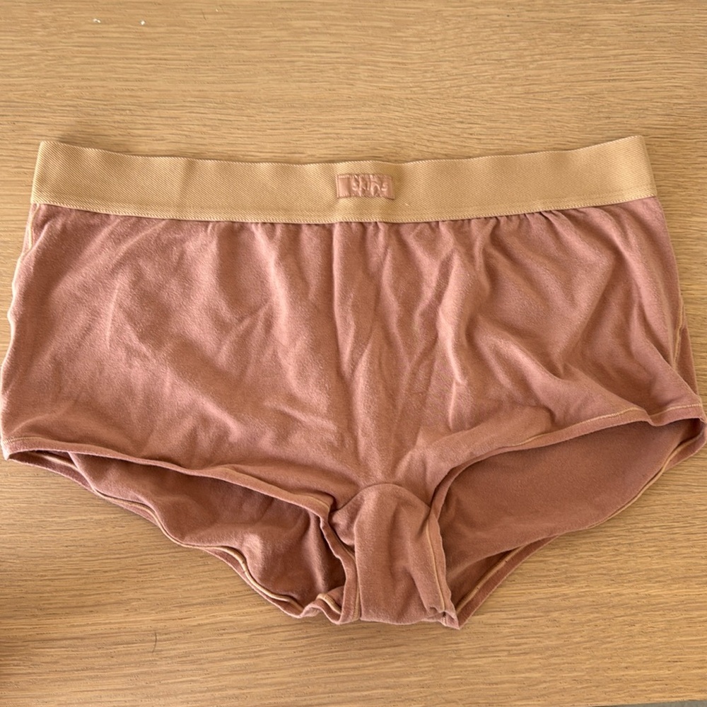 SKIMS Shorts